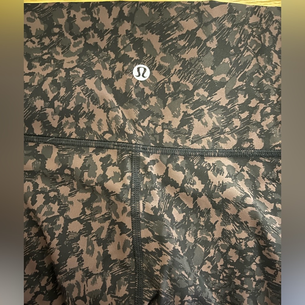 Lululemon crop workout legging